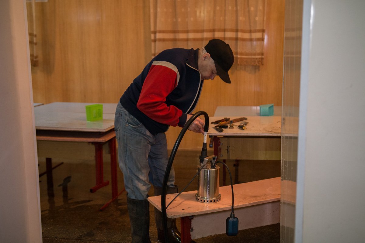 Помпу купили за счет средств фонда школы Помпу купили за счет средств фонда школы