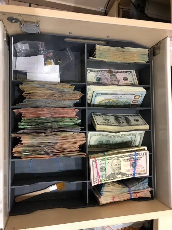 Их деятельность, как было установлено, контролировал один из лидеров вооруженной группировки ДНР