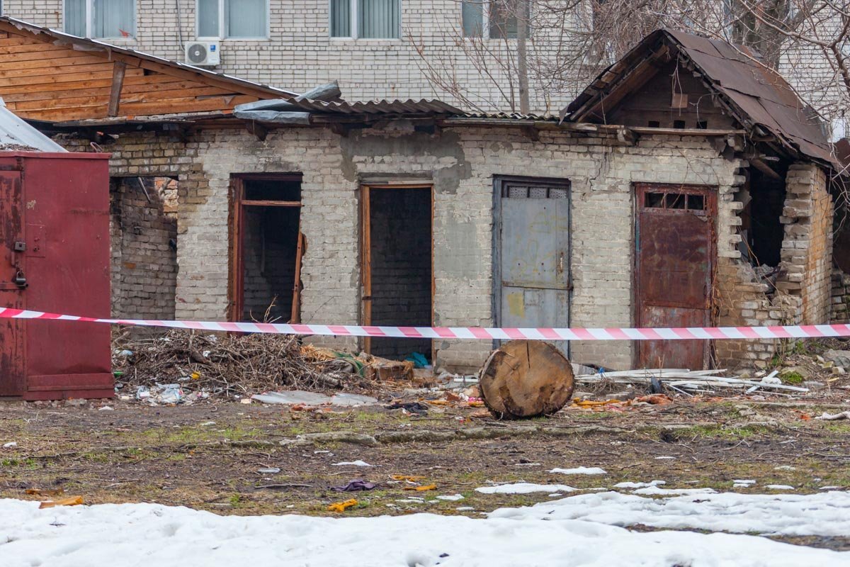 Тело малышки нашли во дворе жилого дома на улице Вокзальной, 6