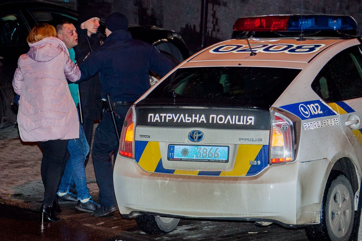 Задержанного доставили в Шевченковское отделение полиции Задержанного доставили в Шевченковское отделение полиции