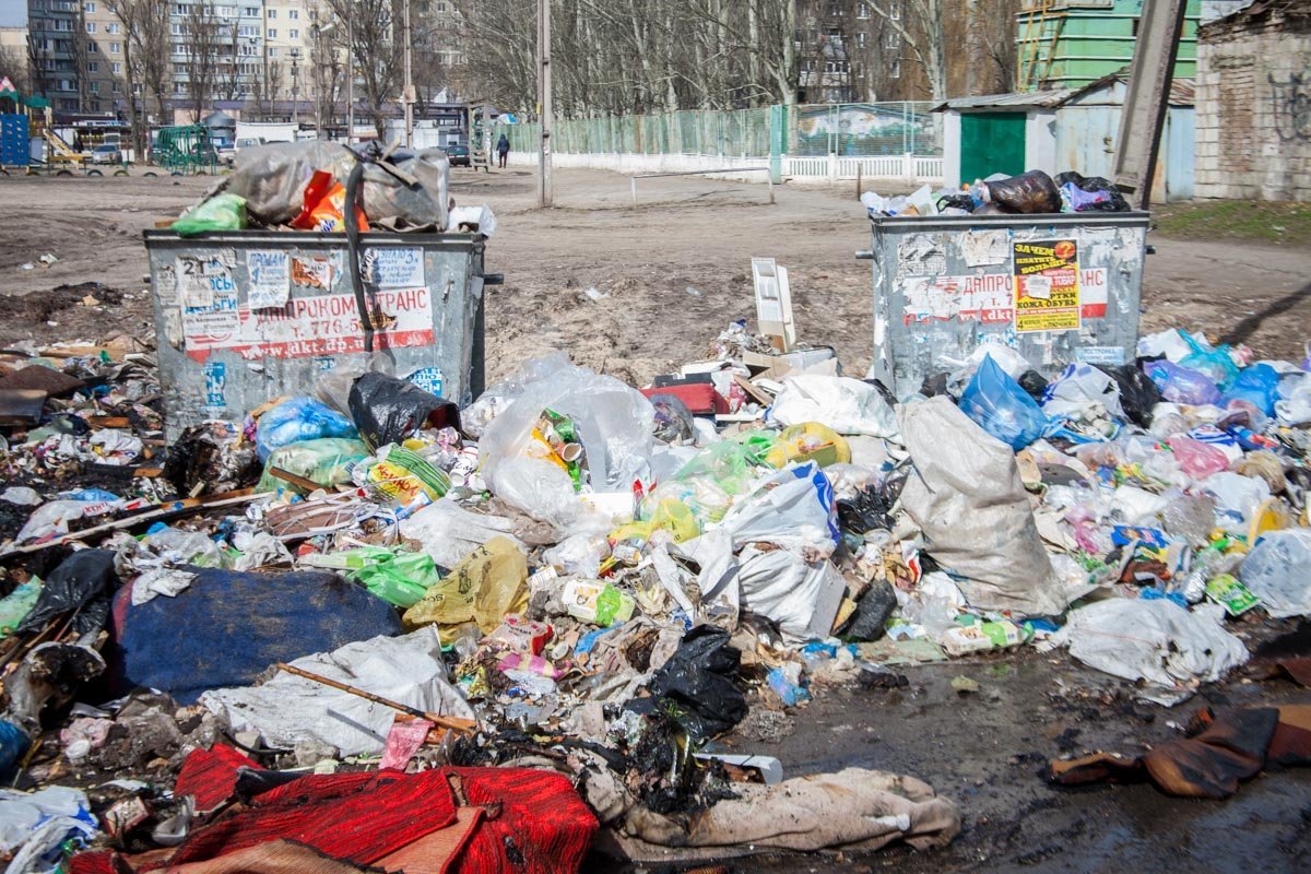 1 апреля около 11:00 на улице Калиновая, 76 загорелся мусор 1 апреля около 11:00 на улице Калиновая, 76 загорелся мусор