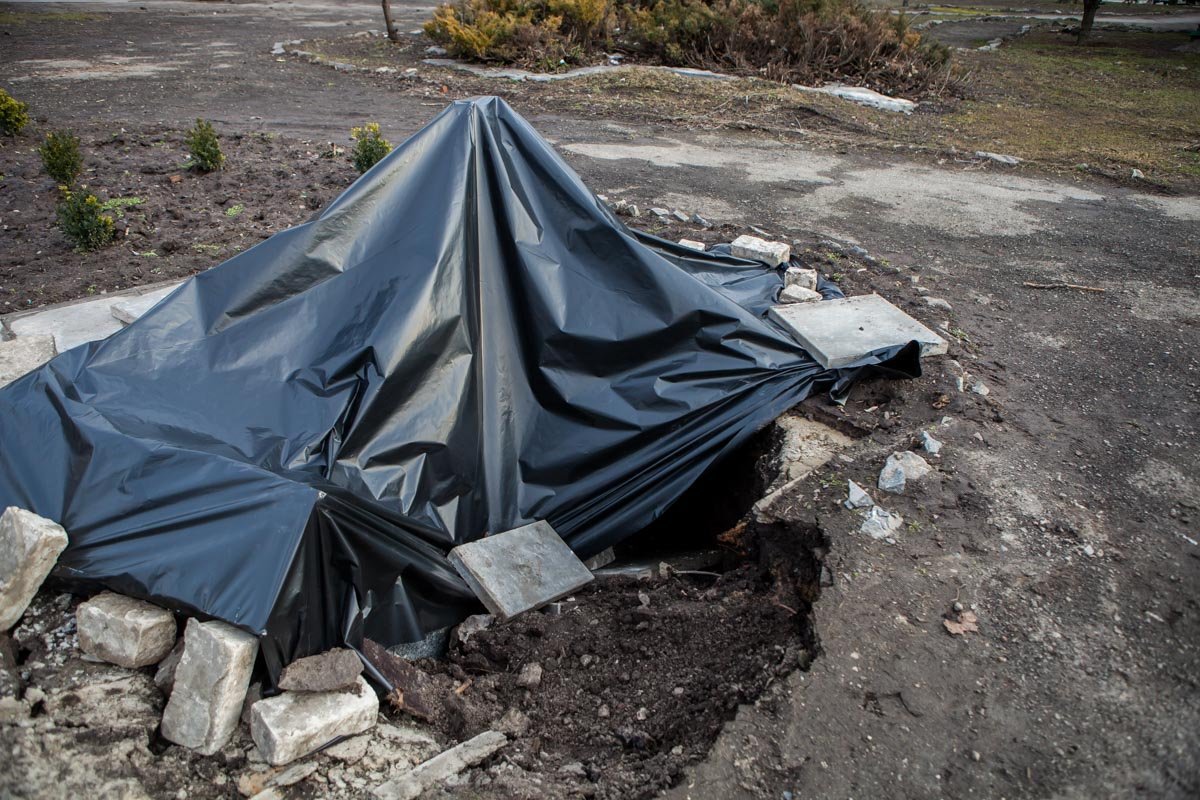 В Днепре развалился чернобыльский мемориал Вилкула В Днепре развалился чернобыльский мемориал Вилкула