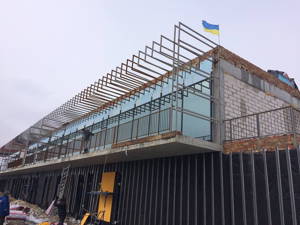 В очередь в новое дошкольное учреждение уже стали около 200 детей