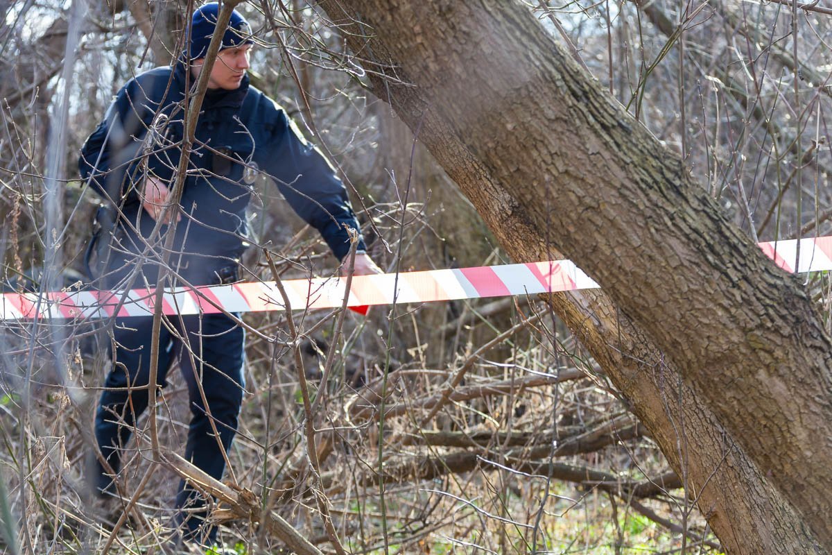 Патрульные оградили территорию