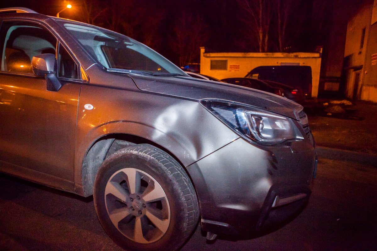 На авто есть следы от ДТП