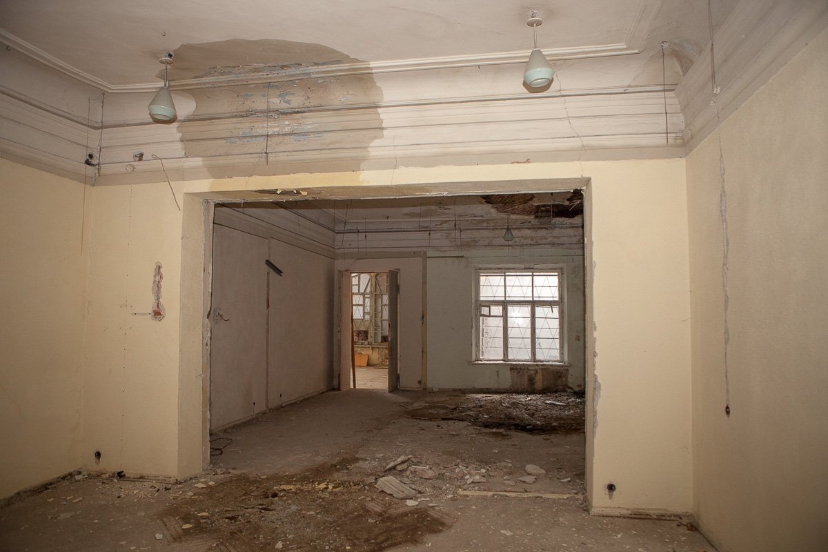 Где-то протекает крыша