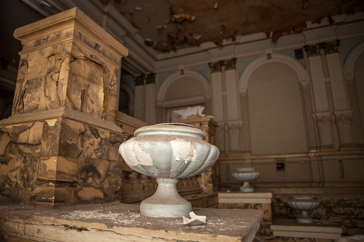 Когда-то тут собиралась городская элита 