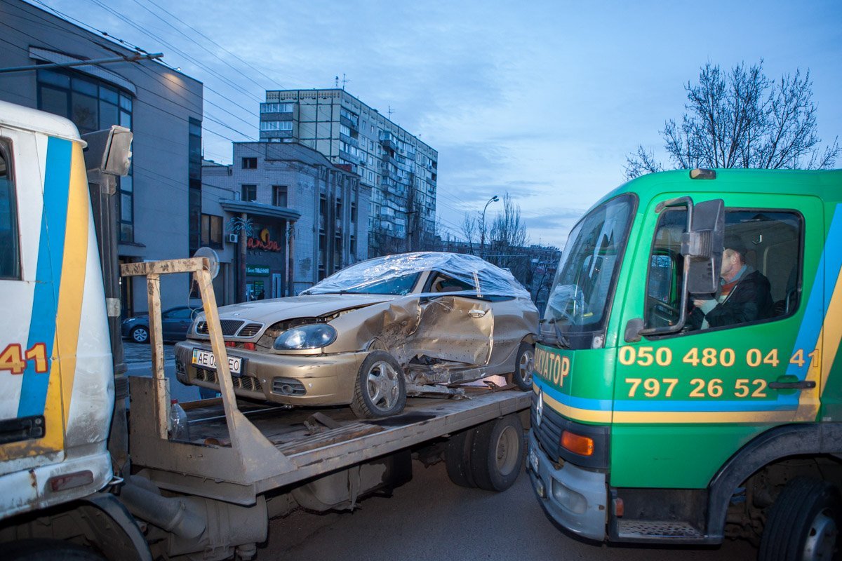 Водителя Lanos госпитализировали в 16 городскую больницу