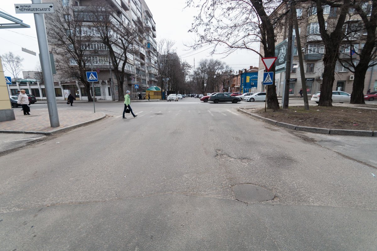 На ремонт дорожного покрытия направят крупную сумму На ремонт дорожного покрытия направят крупную сумму