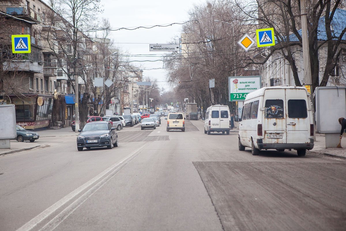 Работы ведутся преимущественно ночью, чтобы не ограничивать движение транспорта