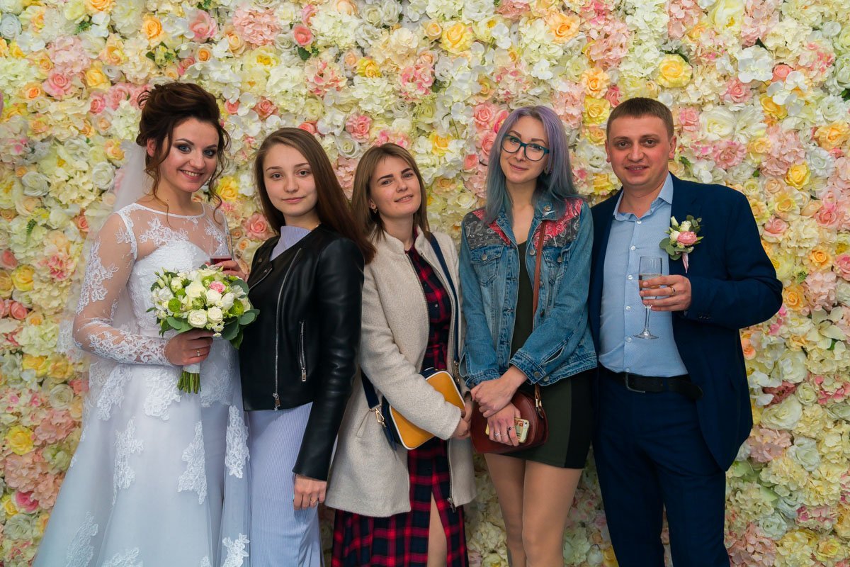 Новости подождут, ведь свадьба Яны и Димы - вне всякой конкуренции Новости подождут, ведь свадьба Яны и Димы - вне всякой конкуренции