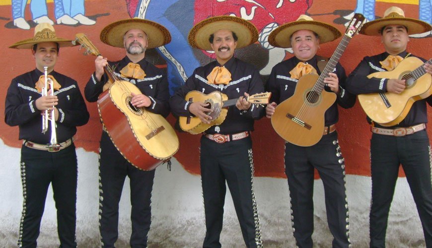 Страстная музыка Испании и сумасшедшие ритмы Латинской Америки не оставят вас равнодушными Страстная музыка Испании и сумасшедшие ритмы Латинской Америки не оставят вас равнодушными