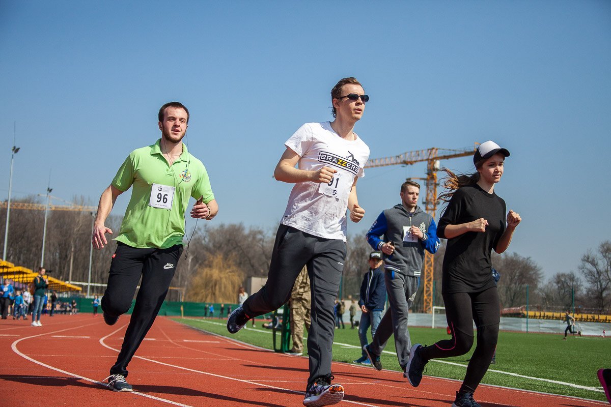 Пока ты спал, они пробежали три километра