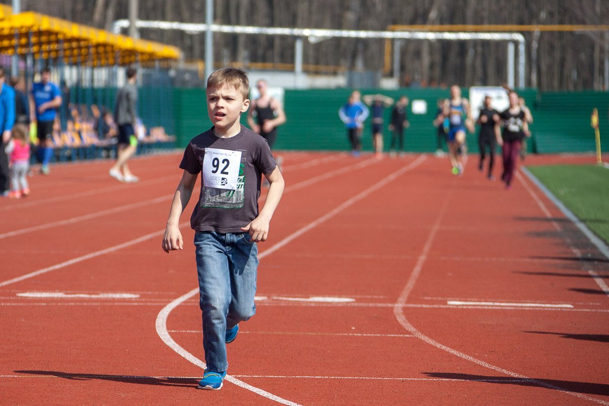В Днепре стартовал благотворительный марафон "Беги - помоги" 15
