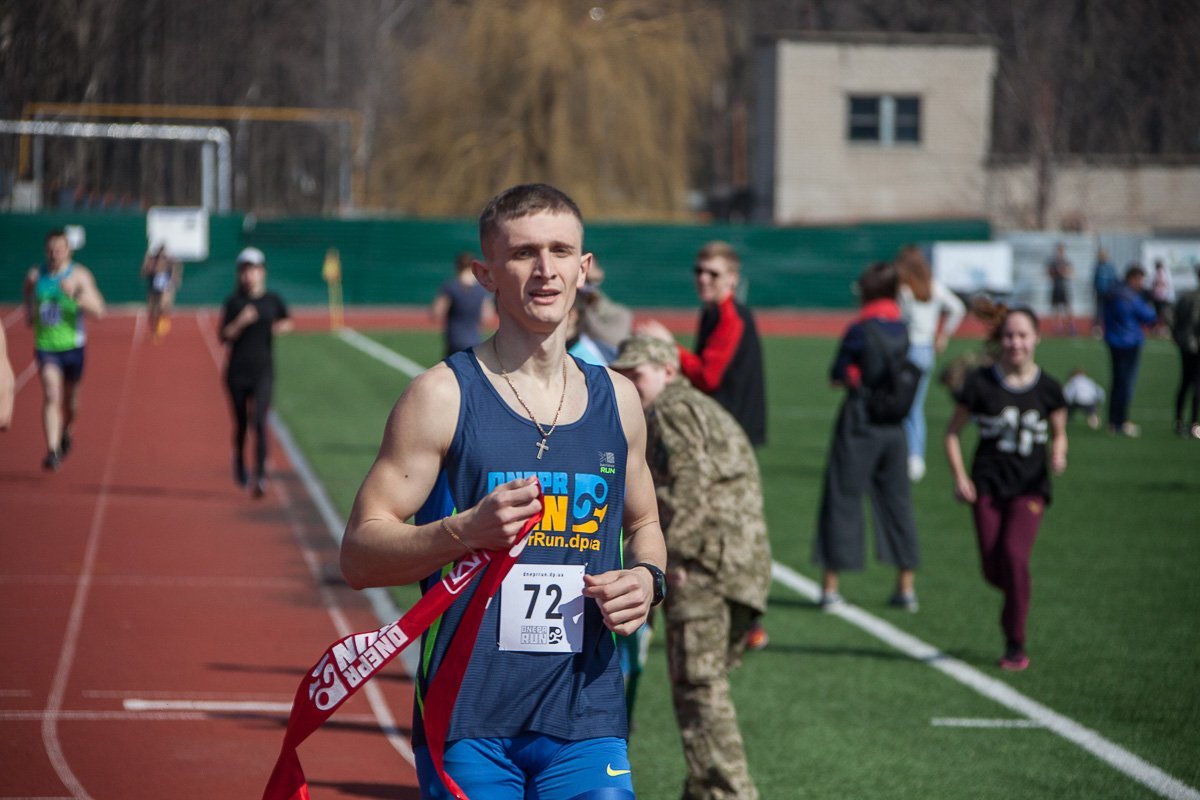 Когда ты бежишь, ты можешь быть кем угодно, от твоей личности тут ничего не зависит