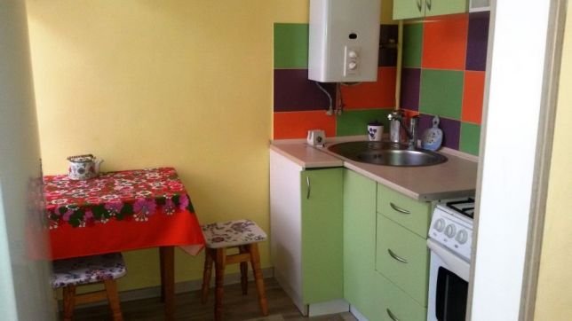 Кухня оформлена в приятных тонах