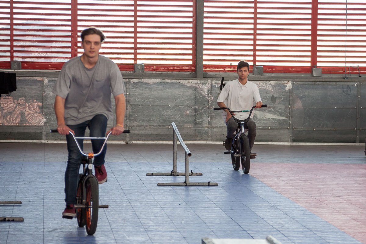 Улыбайтесь, когда вас снимает Информатор Улыбайтесь, когда вас снимает Информатор