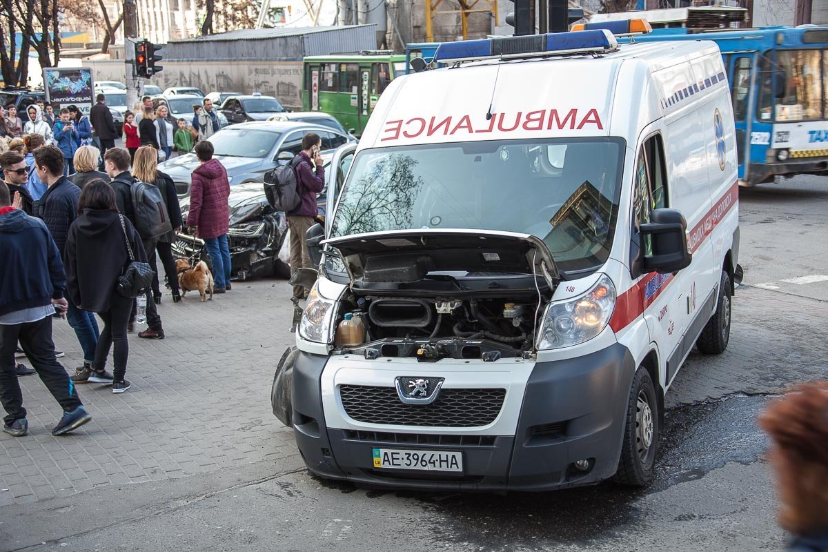 Люди, ставшие свидетелями происшествия, сильно напуганы Люди, ставшие свидетелями происшествия, сильно напуганы