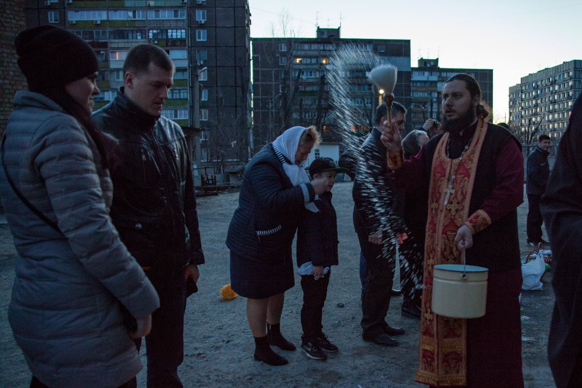 Обряд окропления святой водой