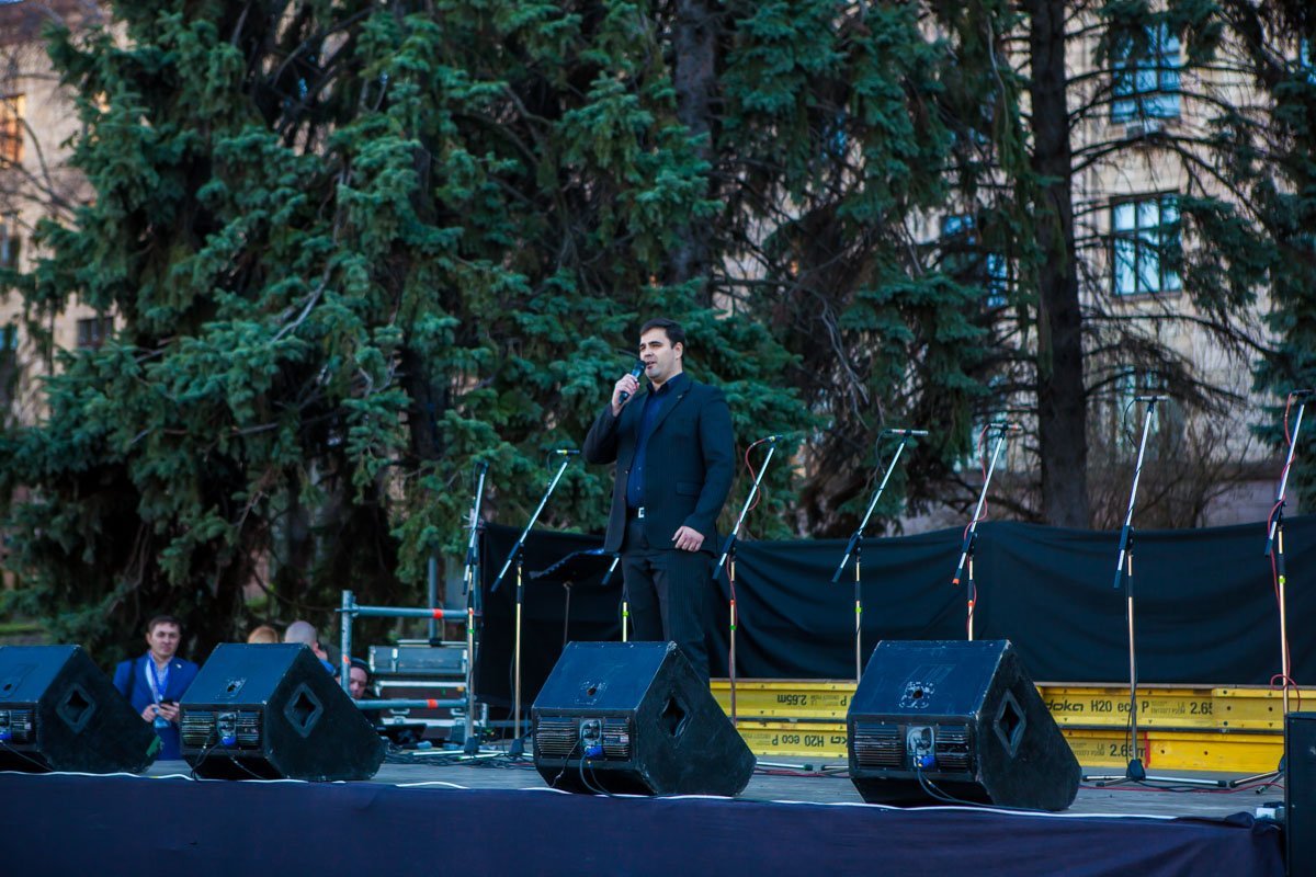 В центре Днепра прошло праздничное служение с участием 9 христианских течений 6