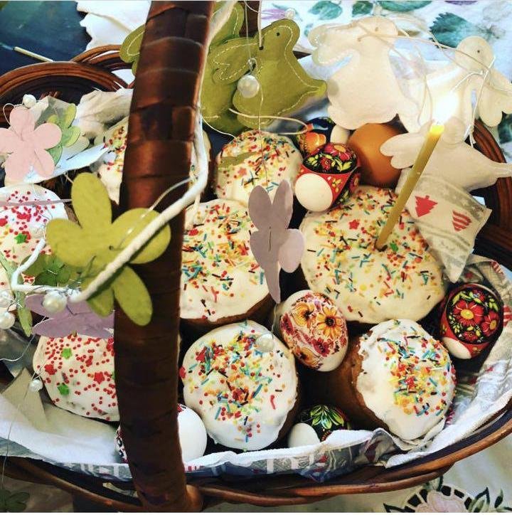 Праздничная корзина. Фото: narovatkinatetiana