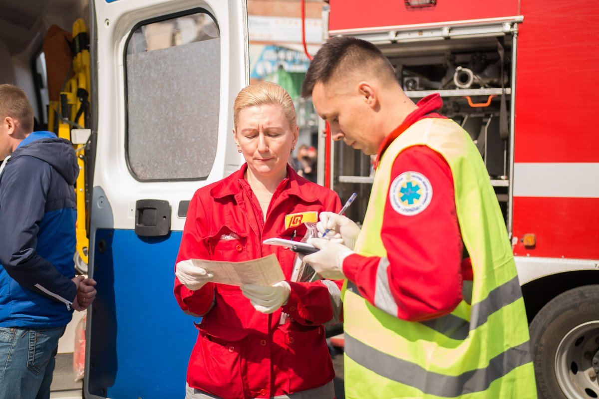 Медики тоже не стояли без дела Медики тоже не стояли без дела