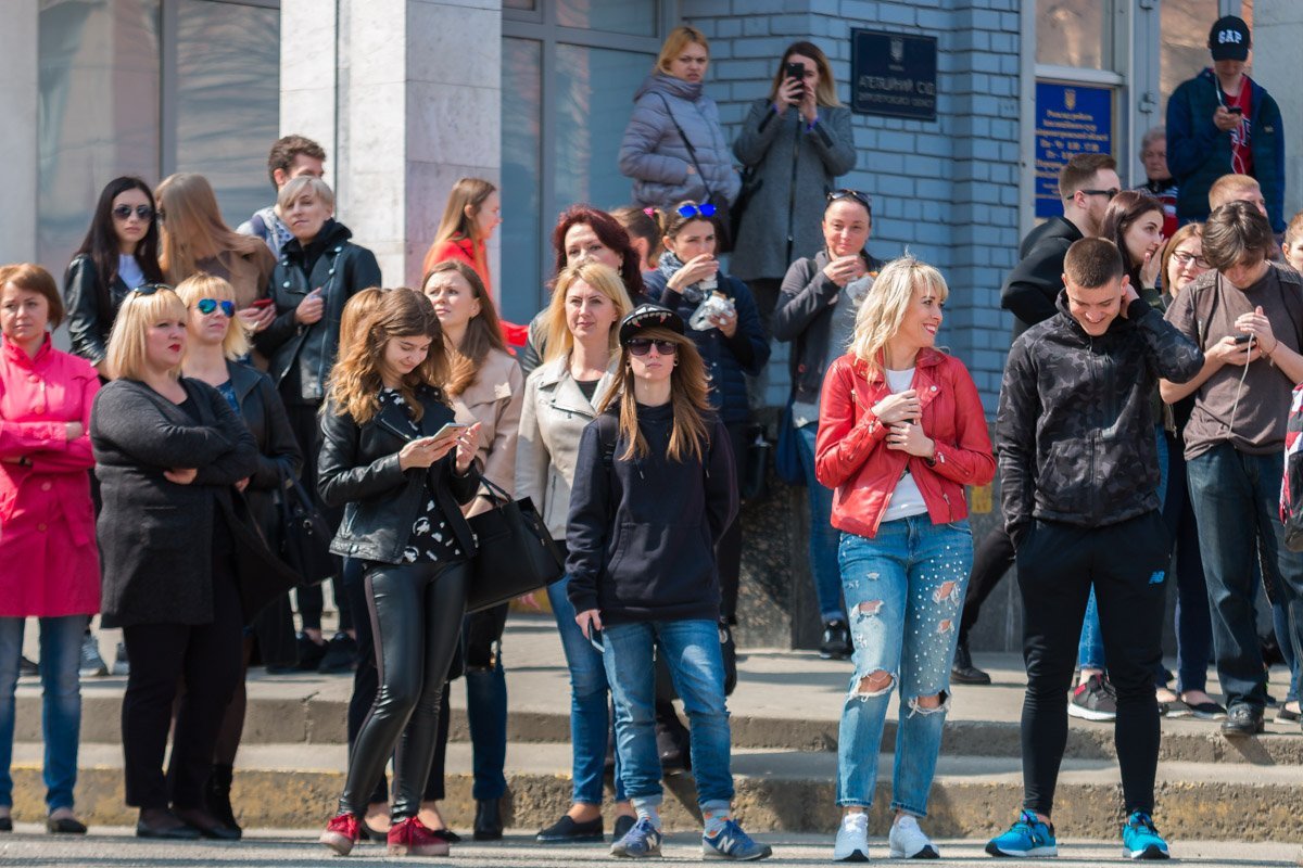 У всех учения, а у тебя съемка рекламы шампуня У всех учения, а у тебя съемка рекламы шампуня