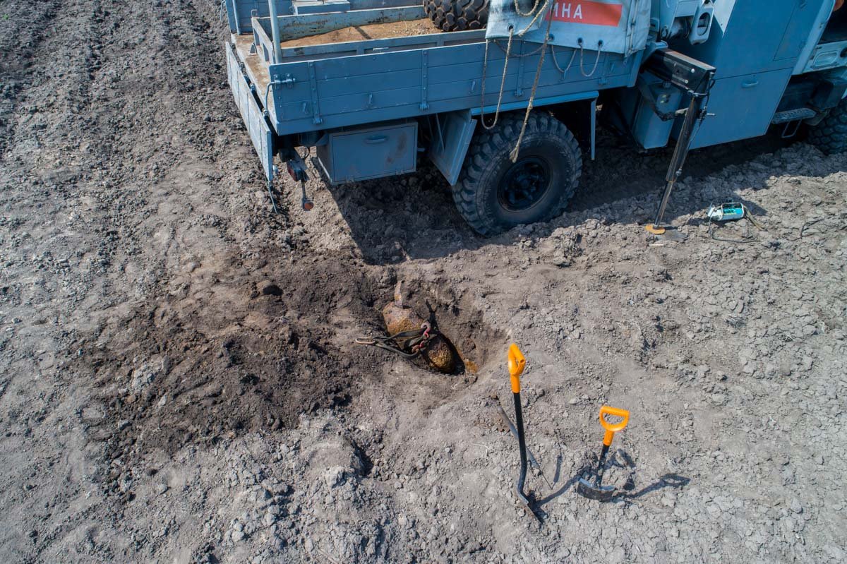 Подрыв снаряда проводился пиротехническим подразделением ГУ ГСЧС Подрыв снаряда проводился пиротехническим подразделением ГУ ГСЧС