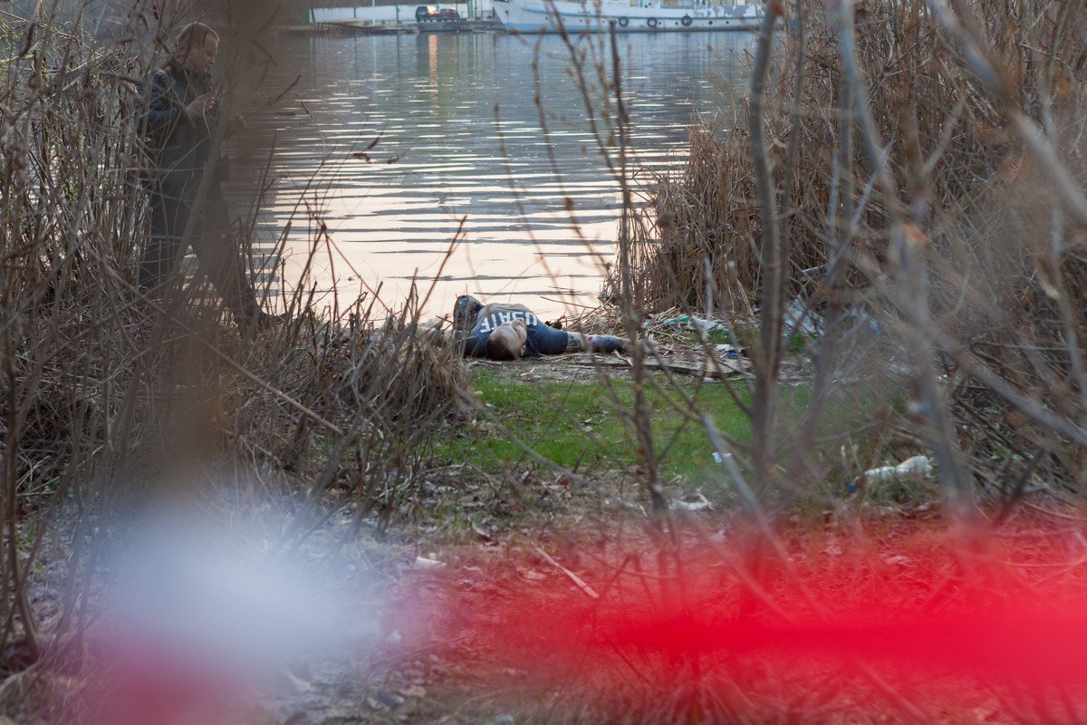 На Монастырском острове подростки нашли труп мужчины