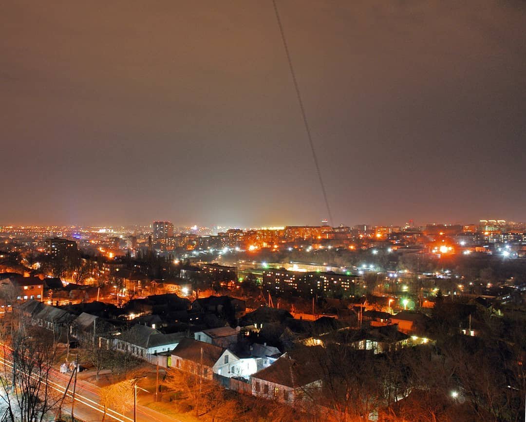 Город отдыхает от будничной суматохи. Фото: jack1ll_ Город отдыхает от будничной суматохи. Фото: jack1ll_