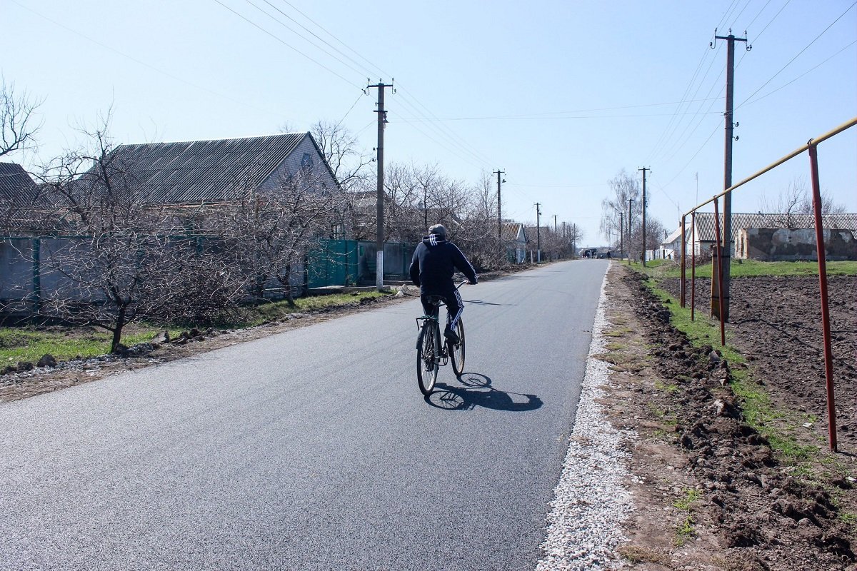В селе Межирич отремонтировали дороги на двух улицах В селе Межирич отремонтировали дороги на двух улицах