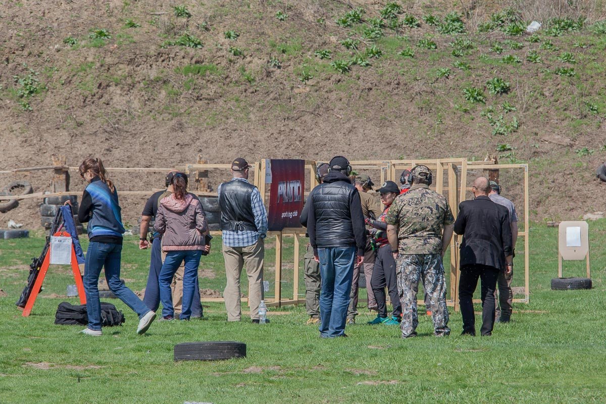 В Подгородном на стрельбище проходит областной Чемпионат В Подгородном на стрельбище проходит областной Чемпионат