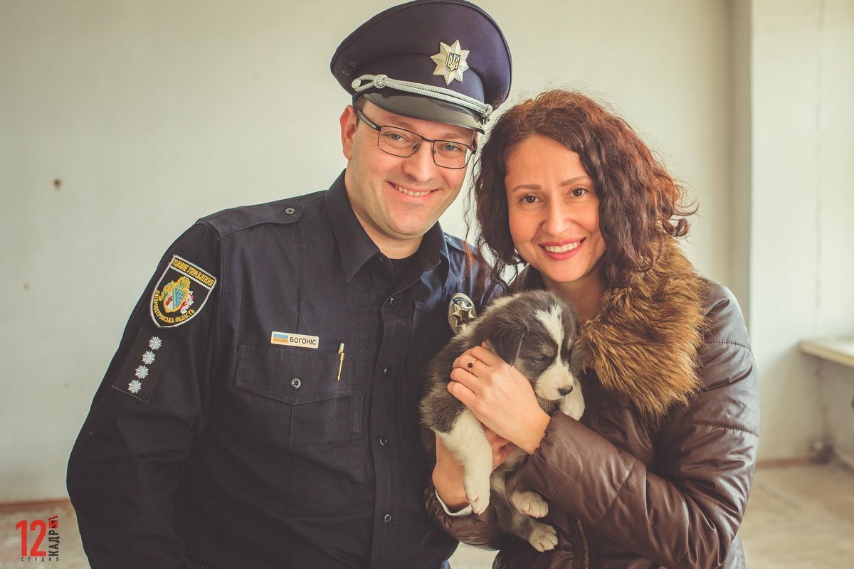 Заместитель начальника ГУ областной полиции в Днепропетровской области Владимир Богонис и режиссер Екатерина Стрельченко Заместитель начальника ГУ областной полиции в Днепропетровской области Владимир Богонис и режиссер Екатерина Стрельченко