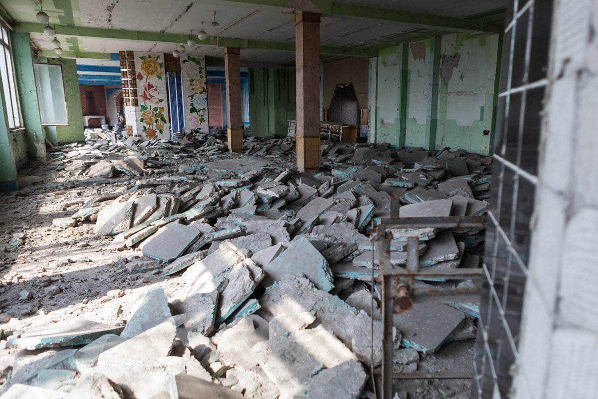 Больше не пахнет пирожками и компотом  Больше не пахнет пирожками и компотом