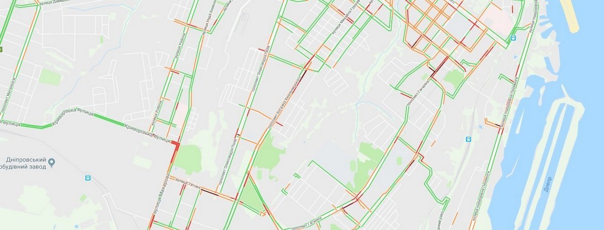 Сложно проехать по проспекту Богдана Хмельницкого Сложно проехать по проспекту Богдана Хмельницкого
