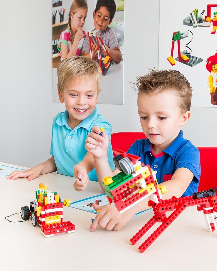 Развивающие упражнения с конструкторами Lego