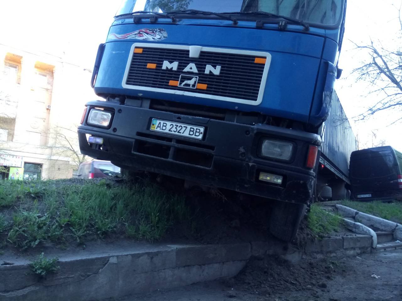 У водителя фуры случился приступ эпилепсии 