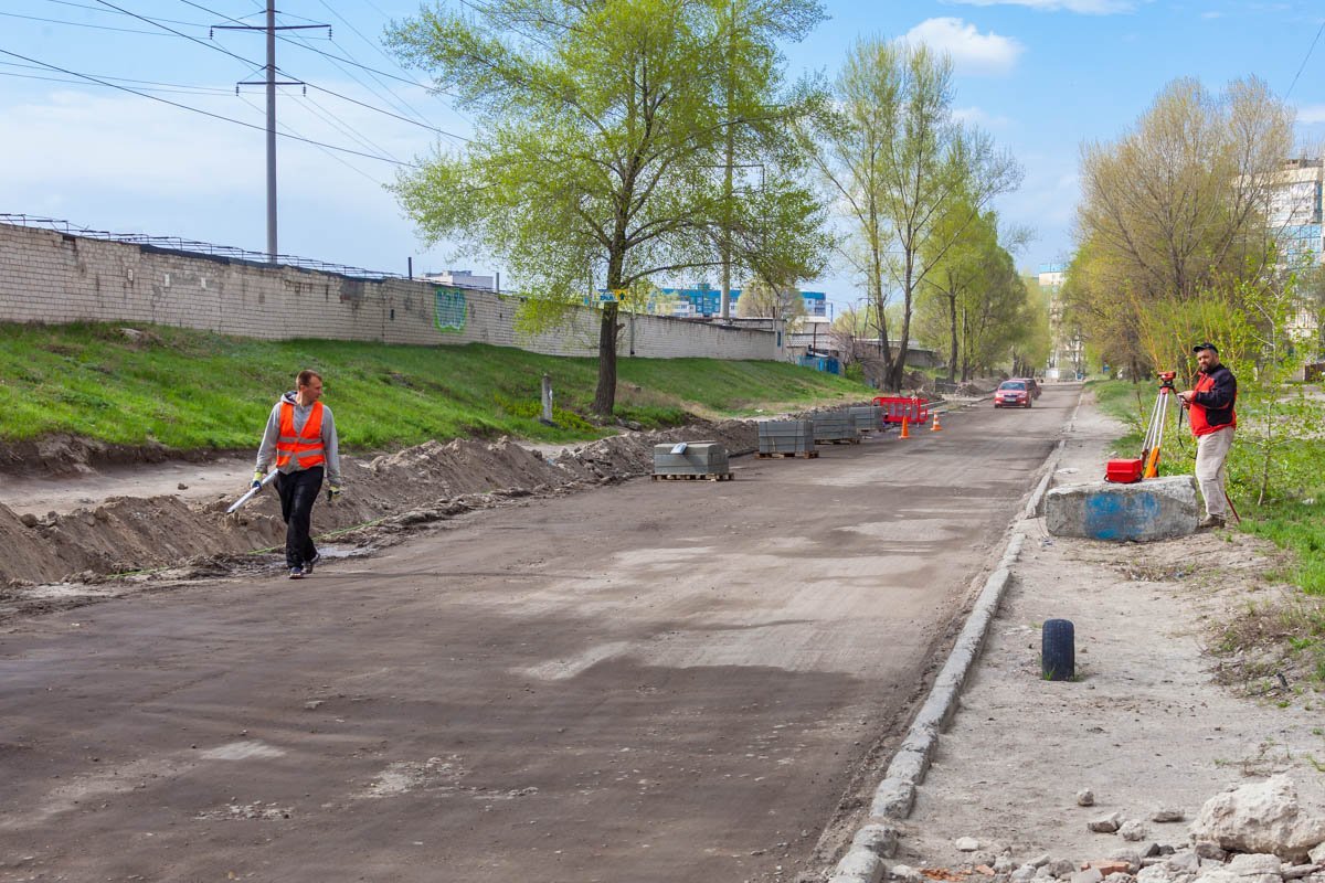 Ремонт пройдет вдоль всей улицы Дементьева
