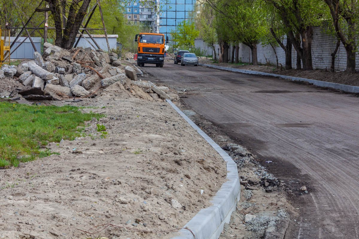 Ремонт проезжей части проходит от улицы Береговой до Донецкого шоссе
