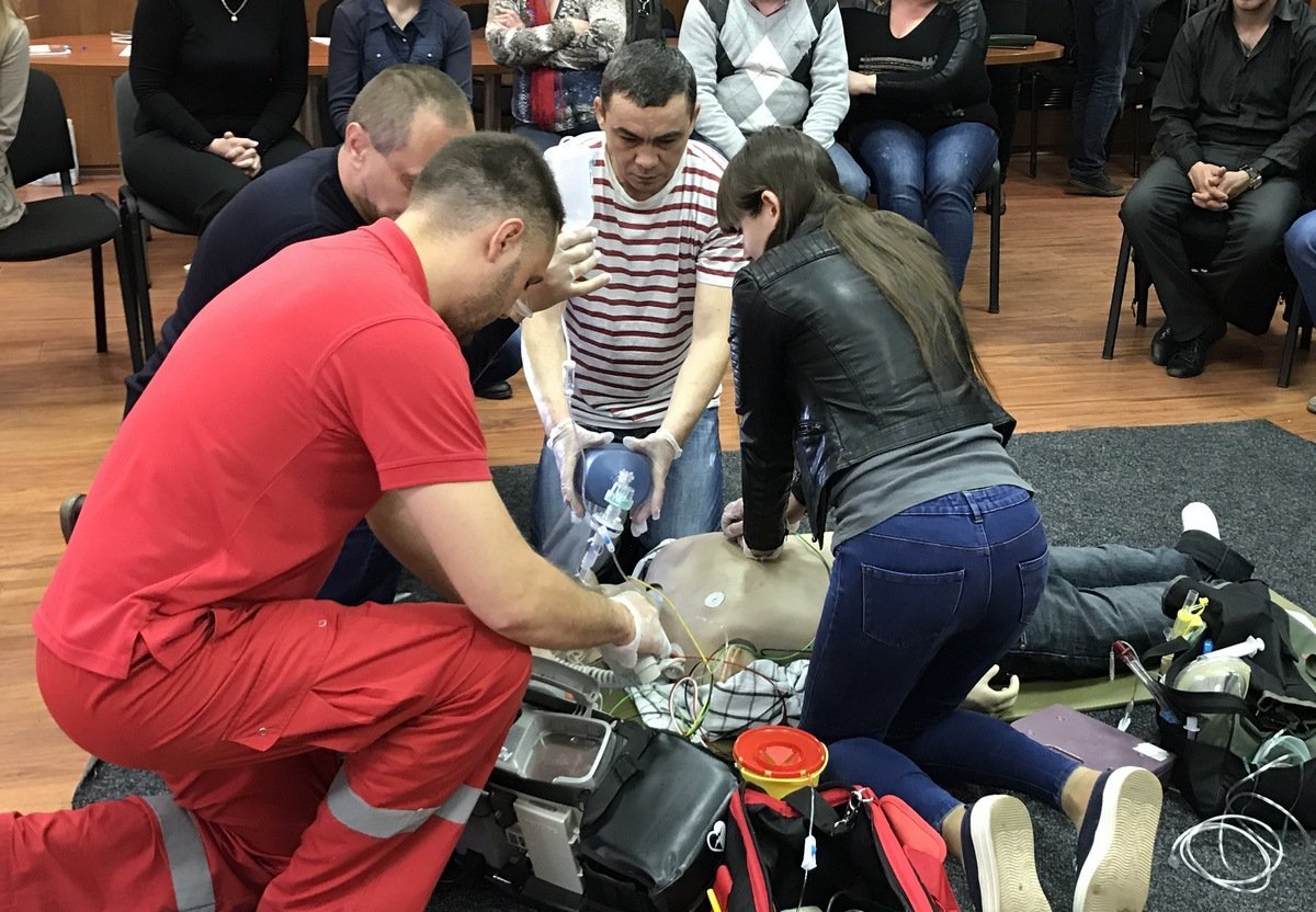 В критической ситуации самое важное - слаженная работа команды В критической ситуации самое важное - слаженная работа команды