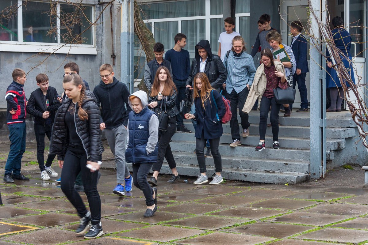 Школьники покинули помещение в течение 3 минут