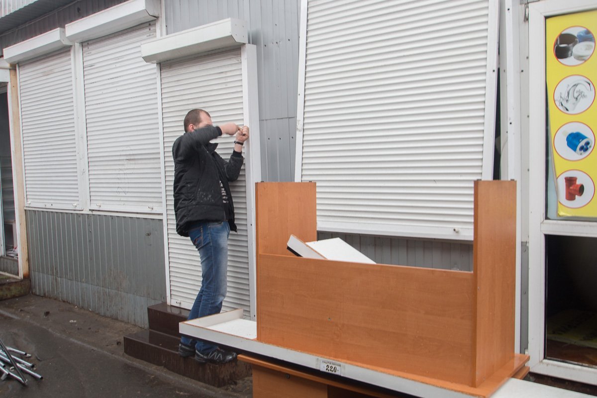 Каждый спасал свой бизнес, как мог