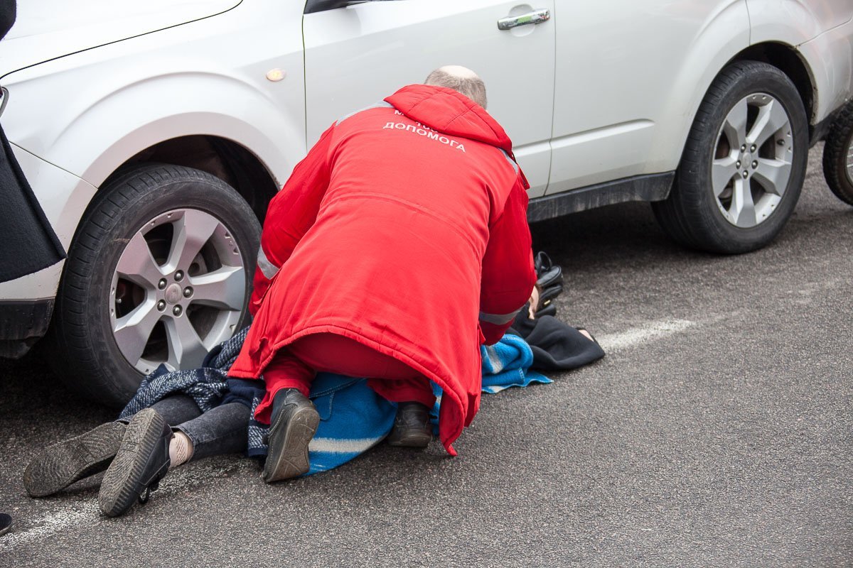 Водитель Subaru не смог вовремя среагировать и сбил пешехода Водитель Subaru не смог вовремя среагировать и сбил пешехода