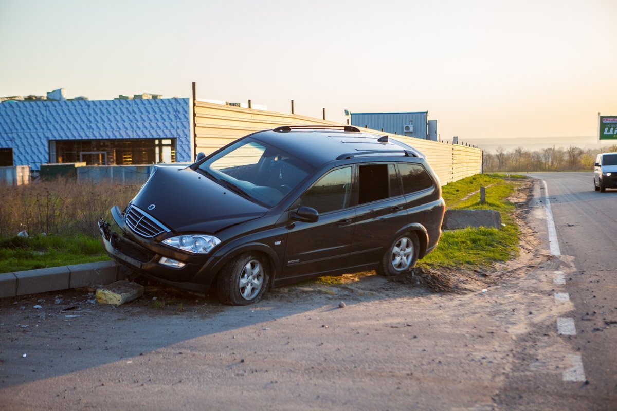 21 апреля около 1:00 на улице Яснополянской сотрудники патрульной полиции выявили автомобиль Ssang Yong 21 апреля около 1:00 на улице Яснополянской сотрудники патрульной полиции выявили автомобиль Ssang Yong