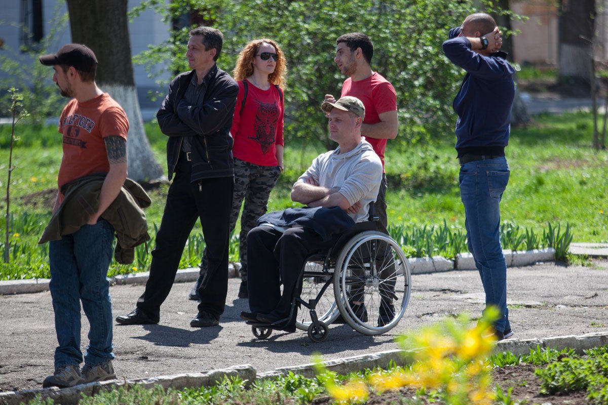 Каждый мог помочь