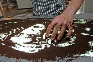 Создать шедевр можно даже из подручных средств