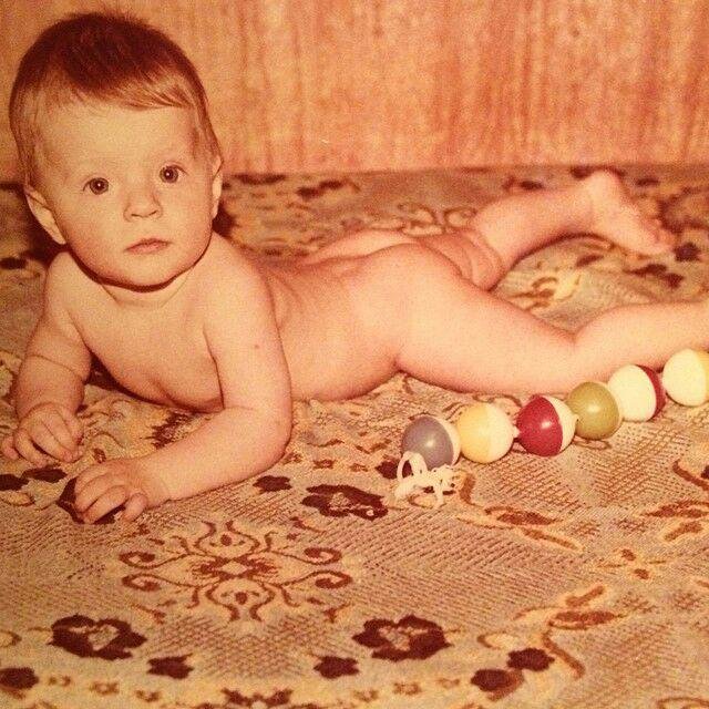 Девушка показала подписчикам, как выглядела в детстве