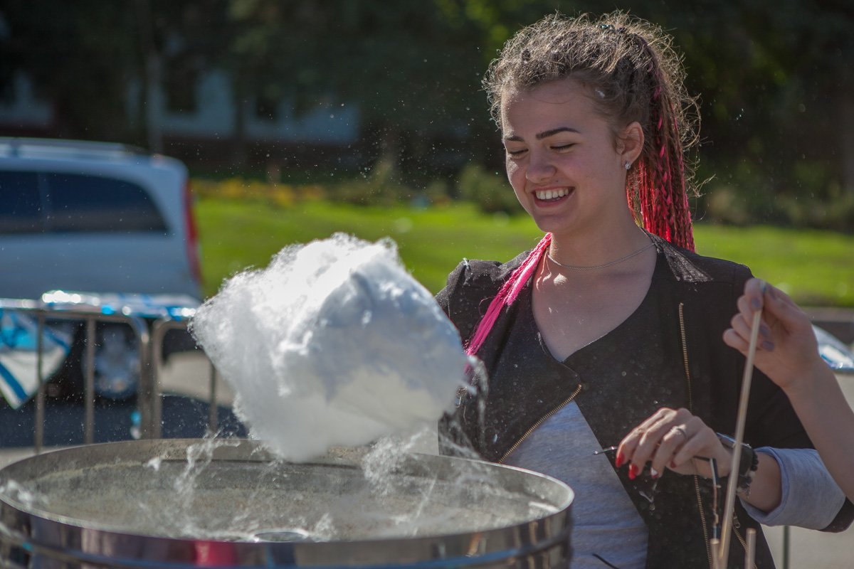 Вата всегда улучшает настроение 