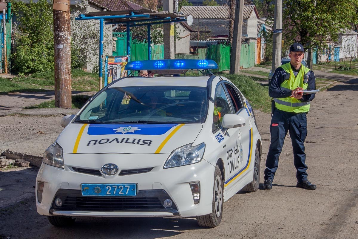 На месте работали сотрудники патрульной полиции