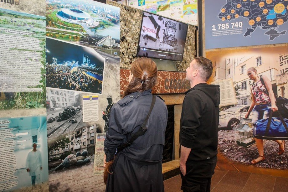 Музей АТО в Днепре всегда будет напоминать о героических страницах нашей истории, - известный поэт Сергей Жадан 1